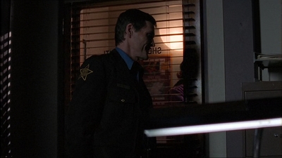 ROSWELL_-_E1X15_INDEPENDENCE_DAY_455.jpg