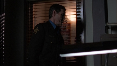 ROSWELL_-_E1X15_INDEPENDENCE_DAY_457.jpg