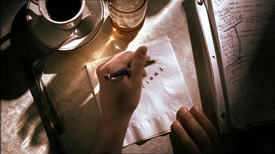 ROSWELL_-_E1X15_INDEPENDENCE_DAY_467.jpg