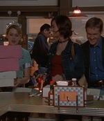 ROSWELL_-_E1X15_INDEPENDENCE_DAY_015.jpg
