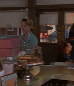 ROSWELL_-_E1X15_INDEPENDENCE_DAY_019.jpg