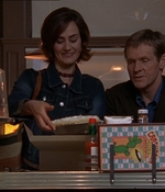 ROSWELL_-_E1X15_INDEPENDENCE_DAY_034.jpg