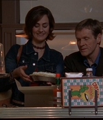 ROSWELL_-_E1X15_INDEPENDENCE_DAY_037.jpg