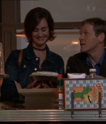 ROSWELL_-_E1X15_INDEPENDENCE_DAY_059.jpg
