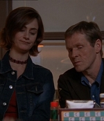 ROSWELL_-_E1X15_INDEPENDENCE_DAY_104.jpg