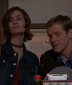 ROSWELL_-_E1X15_INDEPENDENCE_DAY_109.jpg
