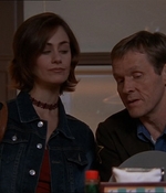 ROSWELL_-_E1X15_INDEPENDENCE_DAY_113.jpg