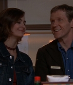 ROSWELL_-_E1X15_INDEPENDENCE_DAY_154.jpg