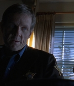 ROSWELL_-_E1X15_INDEPENDENCE_DAY_249.jpg