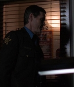 ROSWELL_-_E1X15_INDEPENDENCE_DAY_456.jpg