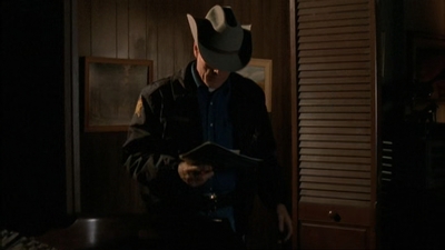 ROSWELL_-_E1X17_CRACY_006.jpg