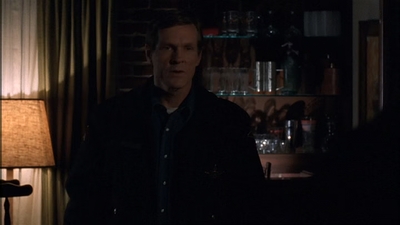 ROSWELL_-_E1X17_CRACY_042.jpg