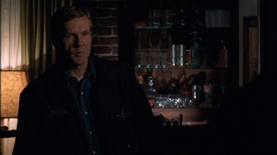 ROSWELL_-_E1X17_CRACY_045.jpg