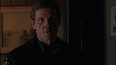 ROSWELL_-_E1X17_CRACY_071.jpg