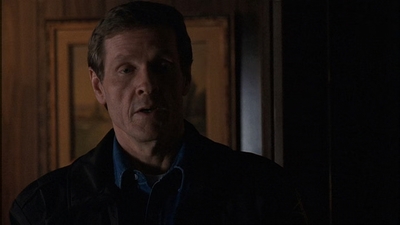 ROSWELL_-_E1X17_CRACY_090.jpg