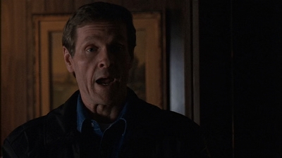 ROSWELL_-_E1X17_CRACY_091.jpg