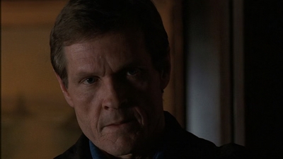 ROSWELL_-_E1X17_CRACY_093.jpg