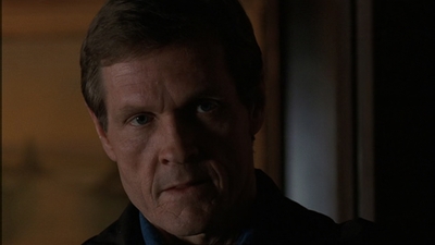 ROSWELL_-_E1X17_CRACY_095.jpg