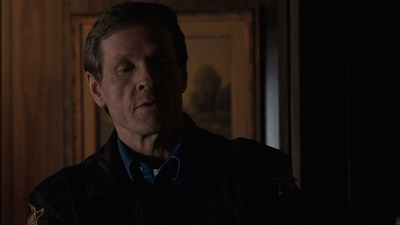 ROSWELL_-_E1X17_CRACY_123.jpg