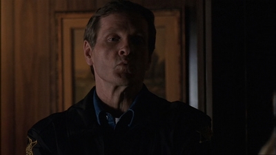 ROSWELL_-_E1X17_CRACY_131.jpg