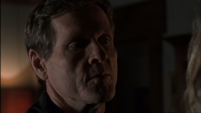 ROSWELL_-_E1X17_CRACY_157.jpg
