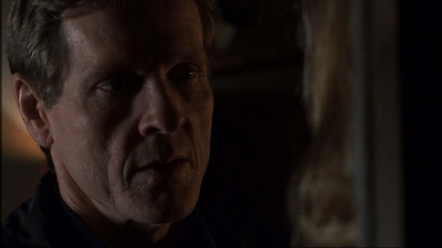 ROSWELL_-_E1X17_CRACY_165.jpg