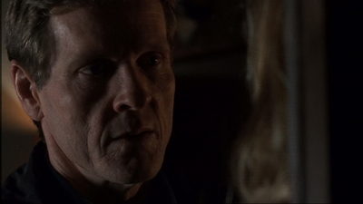 ROSWELL_-_E1X17_CRACY_166.jpg
