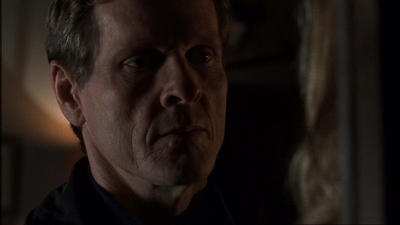 ROSWELL_-_E1X17_CRACY_180.jpg