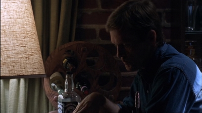 ROSWELL_-_E1X17_CRACY_194.jpg