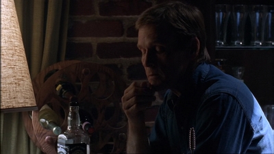 ROSWELL_-_E1X17_CRACY_199.jpg