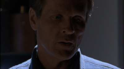 ROSWELL_-_E1X17_CRACY_288.jpg