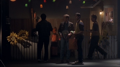 ROSWELL_-_E1X17_CRACY_305.jpg