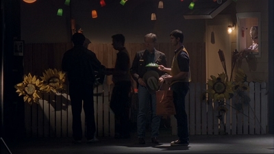 ROSWELL_-_E1X17_CRACY_309.jpg