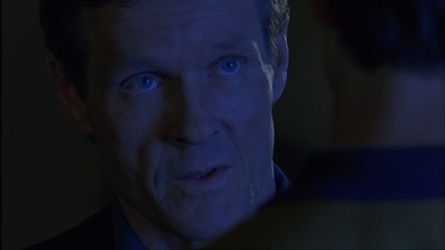ROSWELL_-_E1X17_CRACY_352.jpg