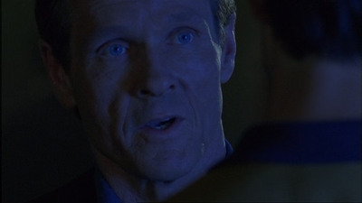 ROSWELL_-_E1X17_CRACY_357.jpg