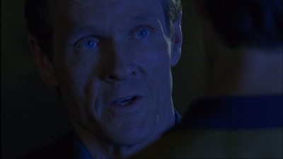 ROSWELL_-_E1X17_CRACY_358.jpg