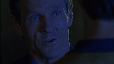 ROSWELL_-_E1X17_CRACY_359.jpg