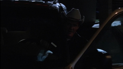 ROSWELL_-_E1X17_CRACY_379.jpg