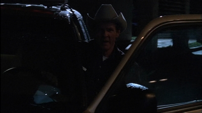 ROSWELL_-_E1X17_CRACY_380.jpg