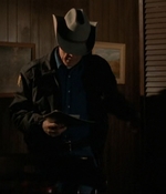 ROSWELL_-_E1X17_CRACY_005.jpg