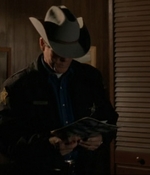 ROSWELL_-_E1X17_CRACY_007.jpg