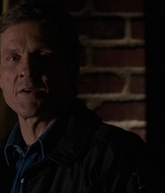 ROSWELL_-_E1X17_CRACY_038.jpg