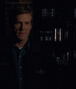 ROSWELL_-_E1X17_CRACY_060.jpg