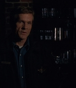 ROSWELL_-_E1X17_CRACY_064.jpg
