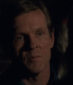 ROSWELL_-_E1X17_CRACY_068.jpg