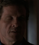 ROSWELL_-_E1X17_CRACY_142.jpg