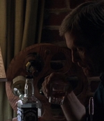 ROSWELL_-_E1X17_CRACY_190.jpg