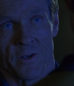 ROSWELL_-_E1X17_CRACY_360.jpg