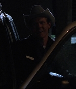 ROSWELL_-_E1X17_CRACY_384.jpg