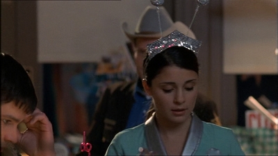 ROSWELL_-_E1X18_TESS_LIES_AND_VIDEOTAPE_025.jpg